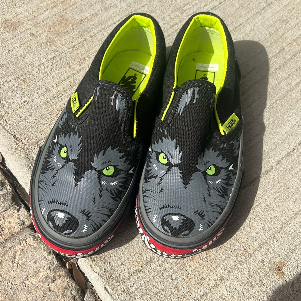 Vintage Wolf Vans RARE Kids Size 11 Slip On